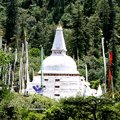 Chendebji Chorten built in the style of the great Bodhanath Chöten of Nepal